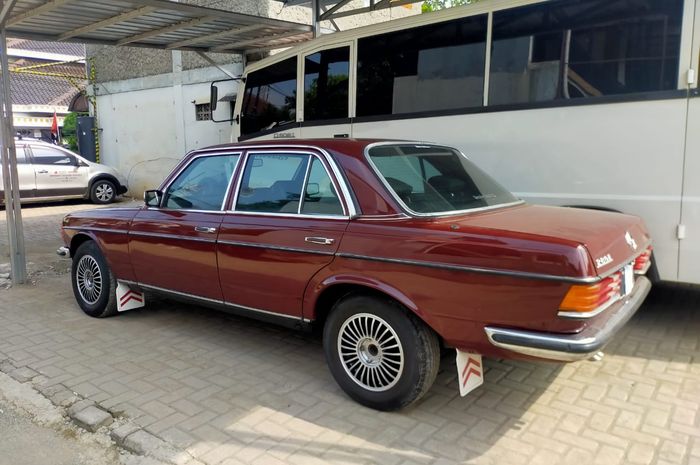 Mercedes-Benz W123 280E 1984