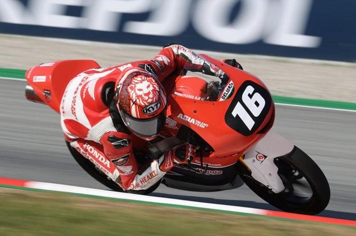 Pembalap Indonesia, Mario Suryo Aji siap debut di Moto3 2021.