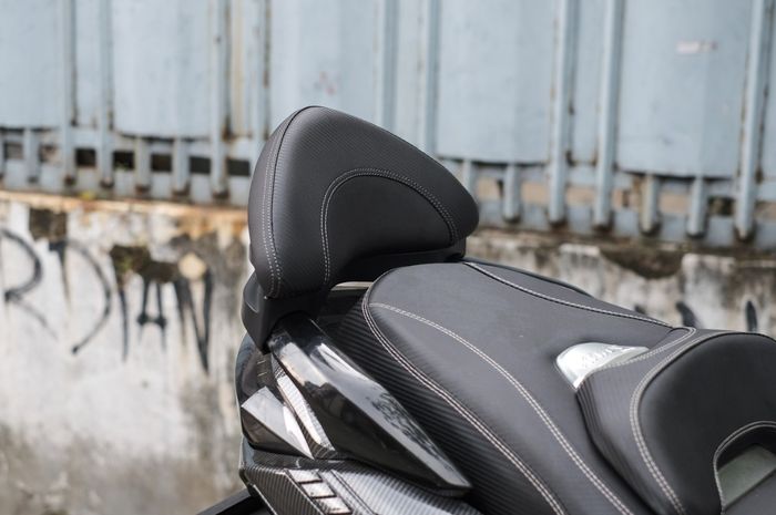 Sandaran jok Nemo tipe Scoda untuk Yamaha All New NMAX