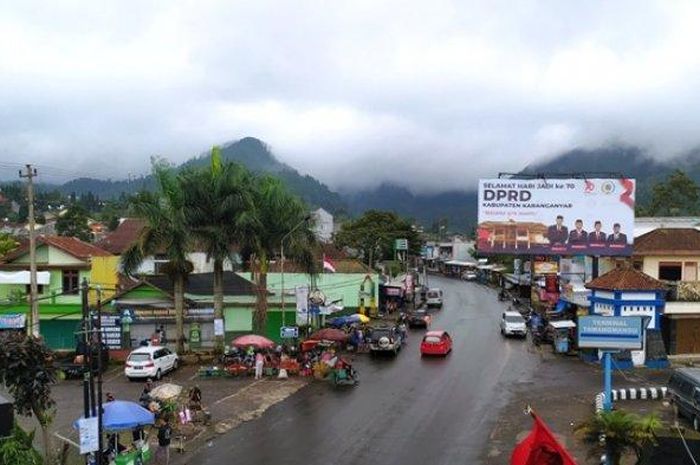Ilustrasi - Bundaran Cicoa Kalisoro Tawangmangu Karanganyar. 