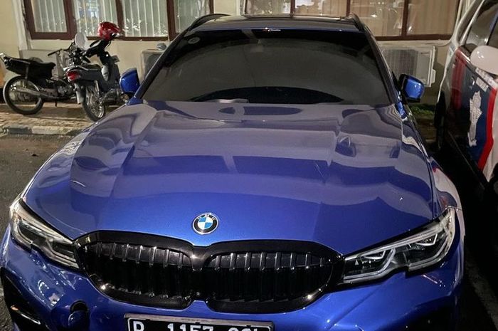 BMW yang menabrak polisi yang sedang bertugas