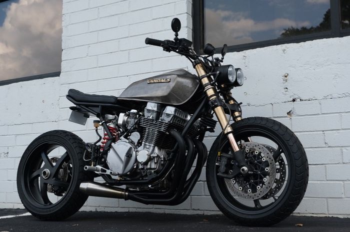 Honda CB750SC scrambler 