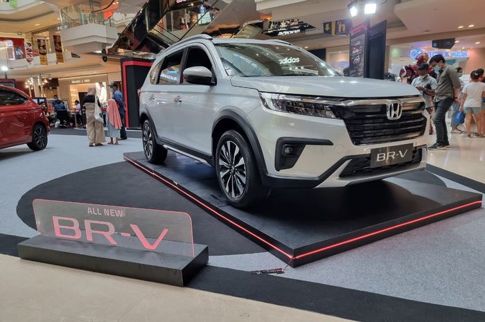 Honda BR-V di kota Semarang