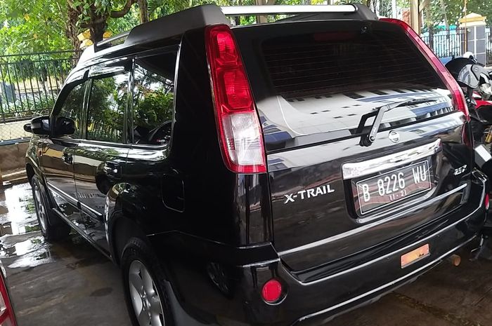 Lelang Nissan X-Trail 2.5 XT 2006