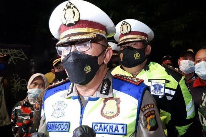 Kombes Pol Sambodo Purnomo Yogo, Dirlantas Polda Metro Jaya saat berikan konfirmasi terkait pelat nomor RFS di Toyota Alphard Rachel Vennya