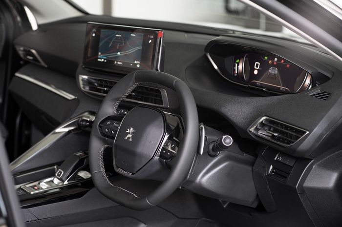 Fitur i-Cockpit pada interior Peugeot 3008 &amp; 5008