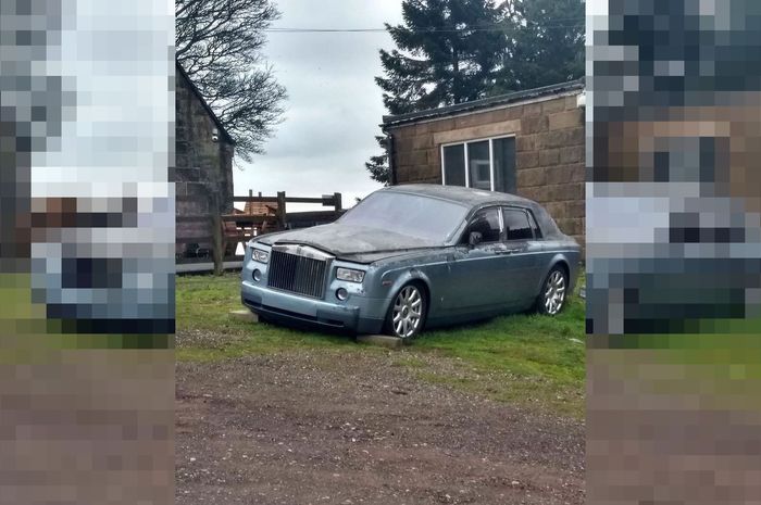 Sebuah Rolls_Royce Phantom ditemukan terbengkalai di tempat terbuka.