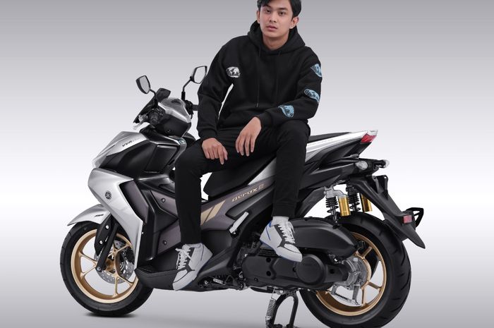 All New Yamaha Aerox 155 Connected ABS Prestige Silver