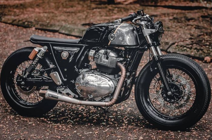 Hasil custom Royal Enfield bergaya Cafe Racer dari Smoked Garage