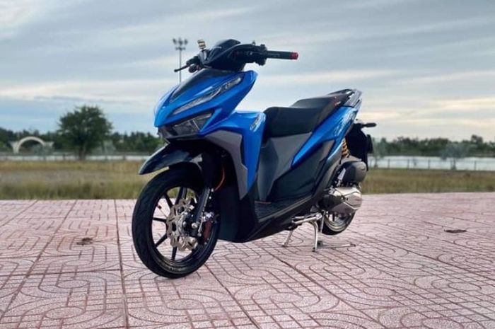 Modifikasi Honda Vario 150 bergaya proper matic 