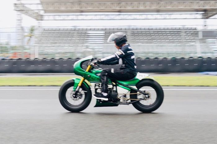 Wujud motor custom Neo Cafe Racer Presiden Jokowi di sirkuit Mandalika
