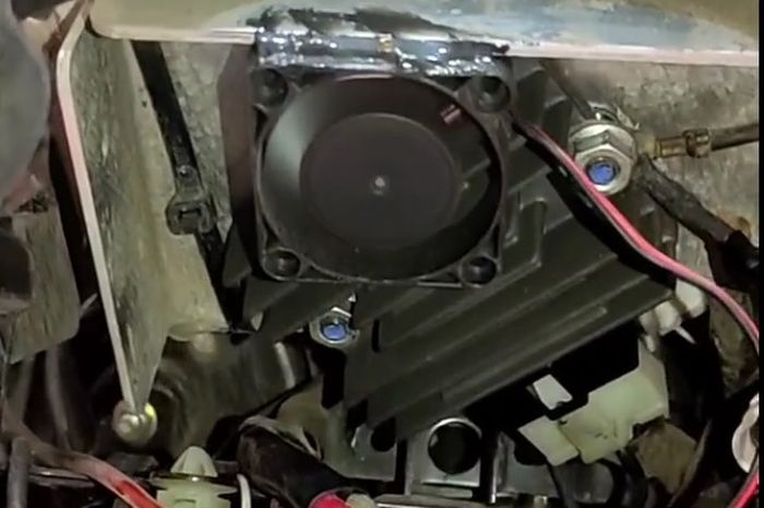 Kiprok Honda Tiger yang ditambah kipas di Yamaha NMAX