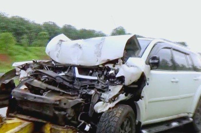 Kondisi Mitsubishi Pajero Sport yang menghantam truk di Tol Cipali