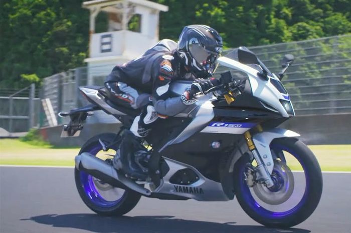All New Yamaha R15 jadi motor sport fairing 150 cc termahal, segini bedanya dibandingkan Honda CBR150R dan Suzuki GSX-R150.