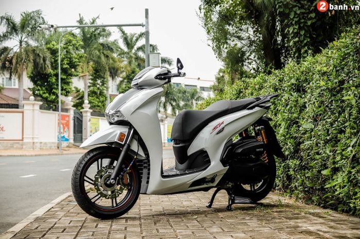 Modifikasi keren Honda SH300i 