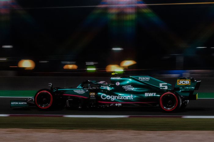 Ini alasan mulia Sebastian Vettel pilih balapan gokart dengan beberapa wanita lokal jelang F1 Arab Saudi 2021