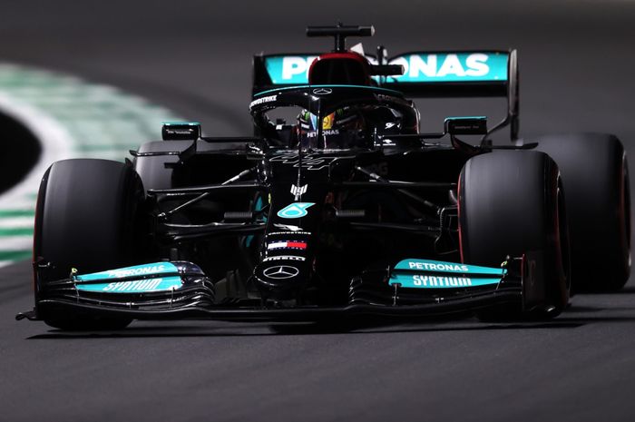 Lewis Hamilton menguasai sesi FP2 F1 Arab Saudi 2021