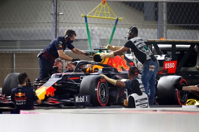 Crash Max Verstappen di kualifikasi F1 Arab Saudi 2021 bikin banyak orang tegang