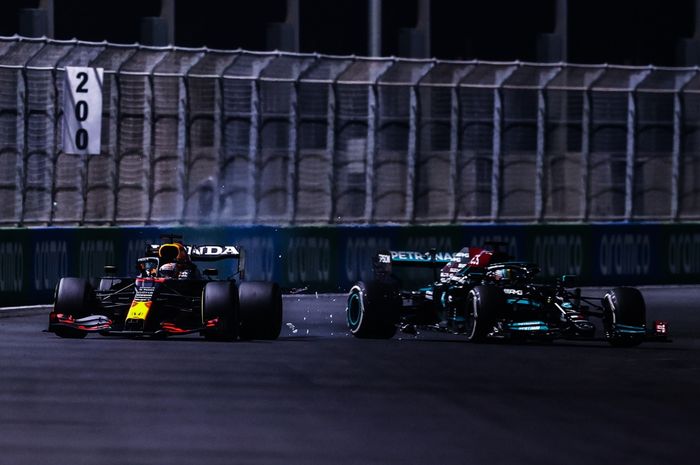 Lewis Hamilton menang balapan F1 Arab Saudi 2021