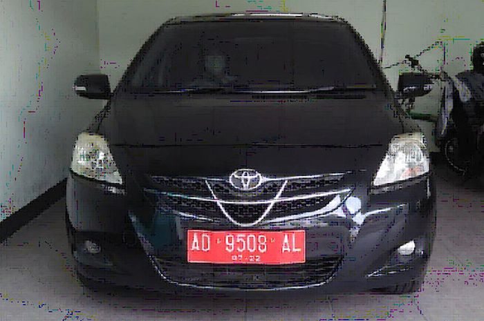 Toyota Vios bekas mobil dinas dilelang