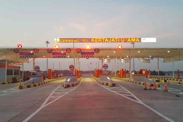 Gerbang tol Kertajati Utama