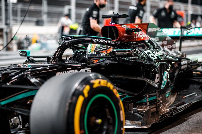 Lewis Hamilton berpeluang pensiun