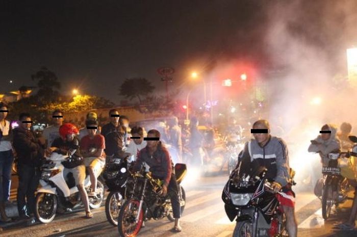 Pembalap liar bisa kegirangan, Polda Metro Jaya bakal siapkan lokasi trek-trekan resmi, di sini tempatnya (foto ilustrasi)