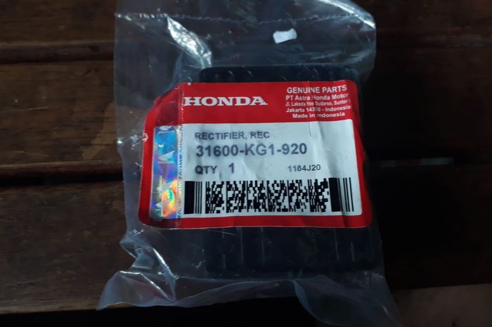 kiprok palsu dijual jauh di bawah harga asli tapi diberi kemasan mirip ori