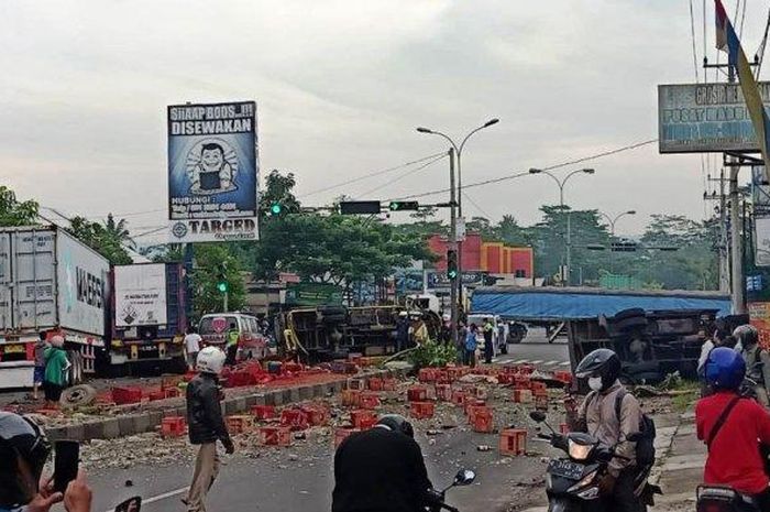 Kecelakaan beruntun di Jalan Lingkar Salatiga sebabkan 1 orang meninggal dunia