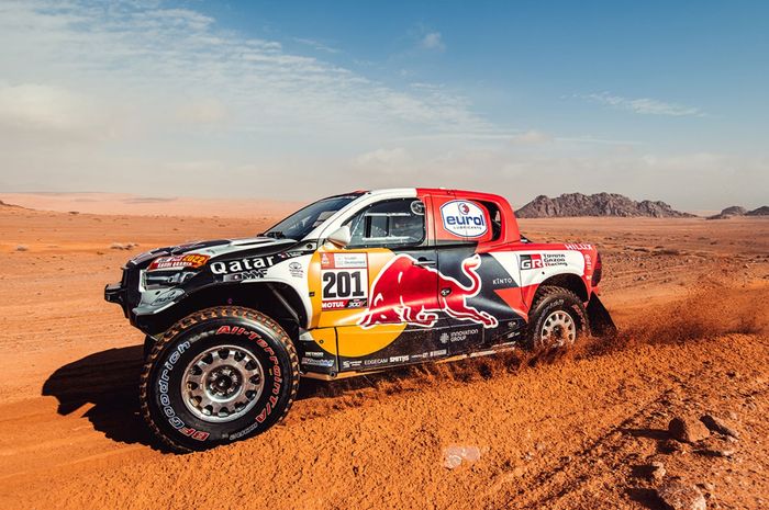Pergantian ban mobil Reli Dakar tak sampai 2 menit
