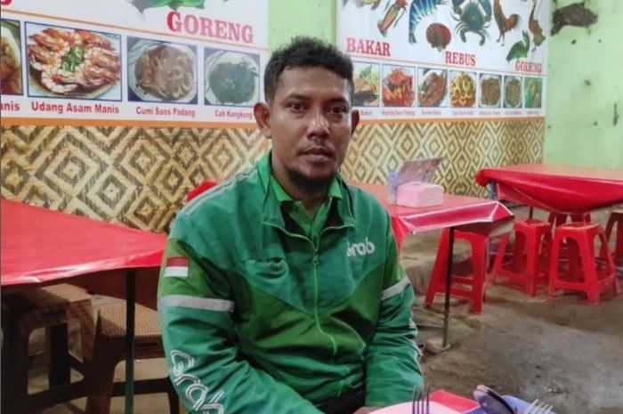 Charly, pengojek online yang mendapat perlakuan kasar saat melapor kehilangan Yamaha NMAX ke Polsek Cileungsi