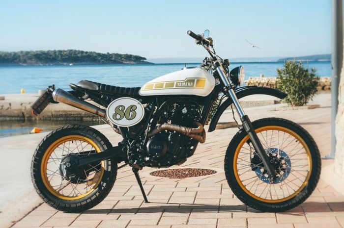 Yamaha XT600 Scrambler 
