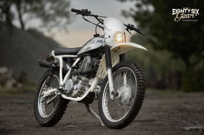 Yamaha SR500 scrambler garapan 86 Gear Motorcycles.