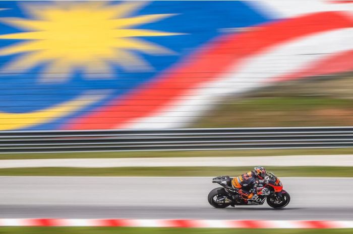 Para pembalap untuk tes MotoGP Malaysia 2022 tak diwajibkan menjalani karantina saat tiba di Malaysia. Hanya protokol kesehatan diperketat. 