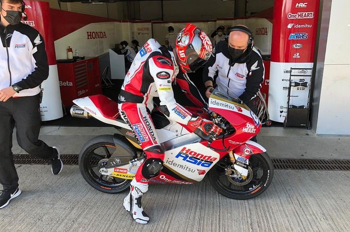Mario Suryo Aji jalani tes Moto3 di Sirkuit Jerez.