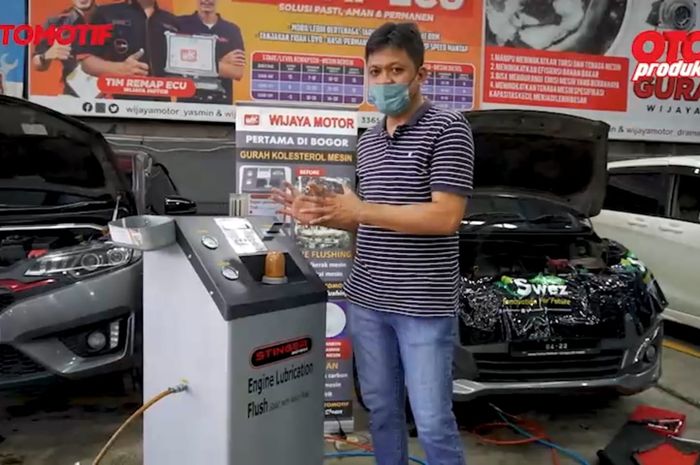 Treatment &quot;Gurah Kolesterol Mesin&quot; ala bengkel Wijaya Motor di Dramaga, Bogor, menggunakan mesin khusus