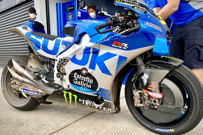 Tes pramusim MotoGP 2022 dihentikan karena sirkuit Mandalika kotor.