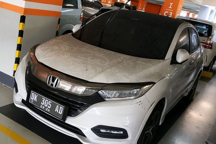 Honda HR-V yang sudah 15 bulan parkir di bandara I Gusti Ngurah Rai Bali, tarif parkirnya Rp 50 juta