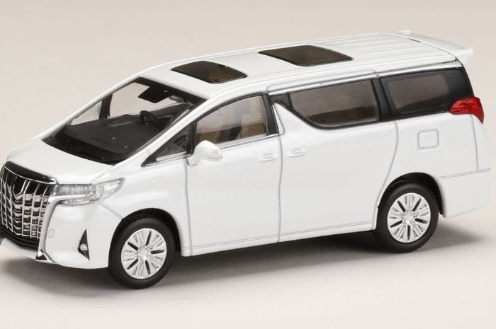 OtoToys diecast Toyota Alphard satu ini mirip banget kayak aslinya lo.