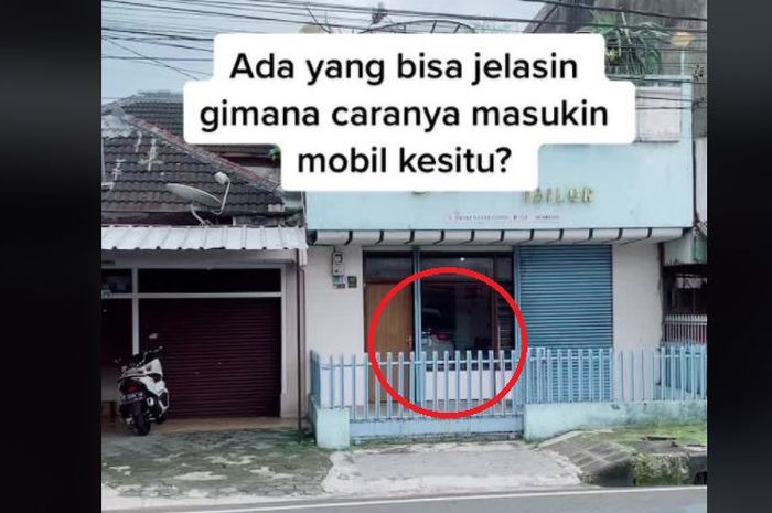 Dalam lingkaran merah, Honda Mobilio bisa parkir di dalam ruang tamu sebuah rumah di Tasikmalaya, Jawa Barat