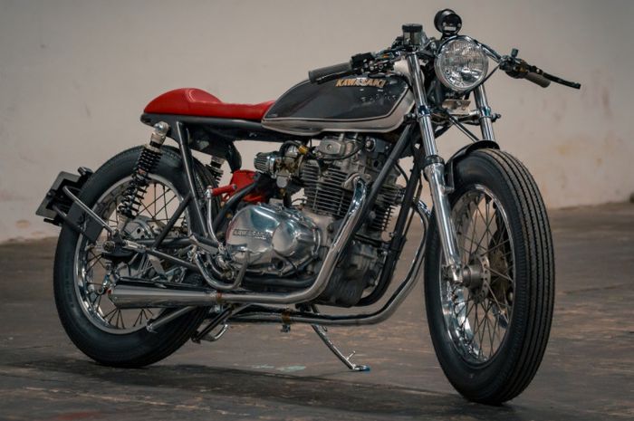 Kawasaki KZ400 cafe racer garapan Cafe Racer New Style