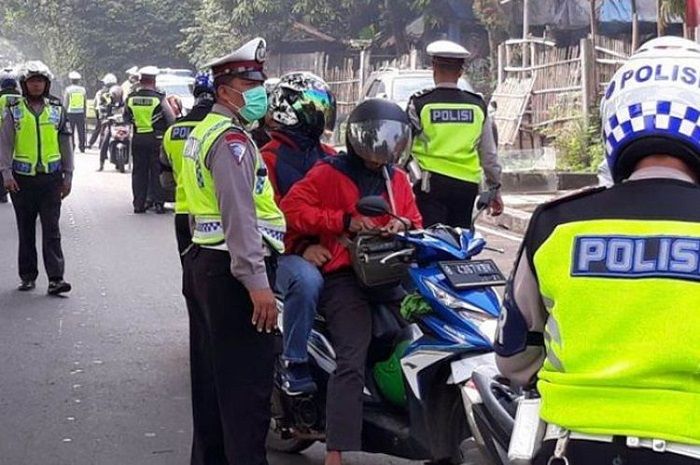 Foto ilustrasi. Pelanggar Operasi Keselamatan Jaya 2022 enggak ditilang polisi, kecuali kalau hal ini terjadi.