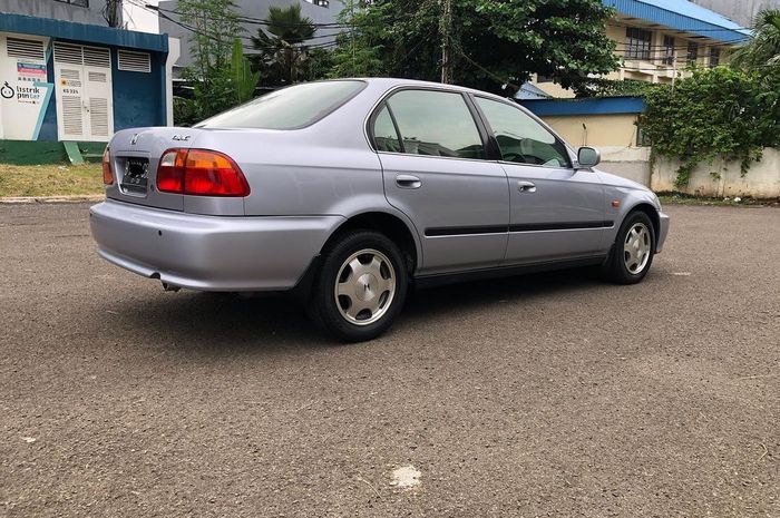 Honda Civic Ferio facelift tahun 2000