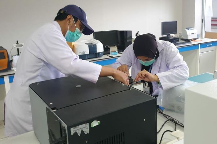 Ilustrasi: Praktikum Pengujian Elektrokimia di Laboratorium Instrumentasi Universitas Pertamina
