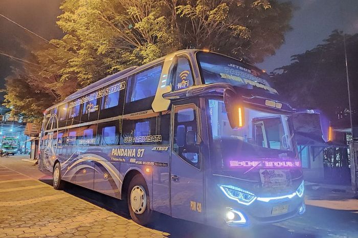 Ilustrasi armada bus PO Pandawa 87.