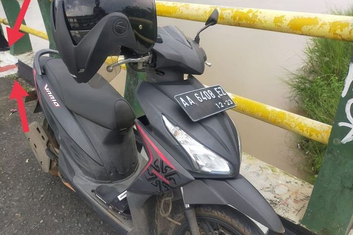 Honda Vario yang ditinggal di Jembatan Progo