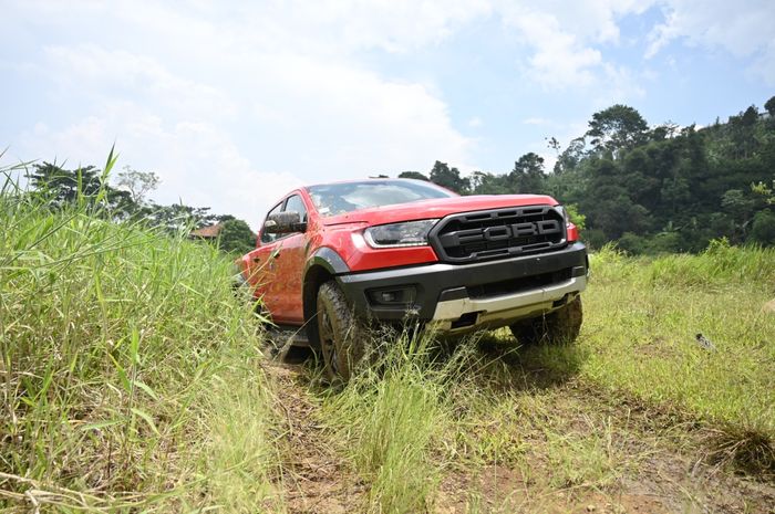 Ford Ranger terbaru ikut meramaikan kembalinya Ford di Indonesia.