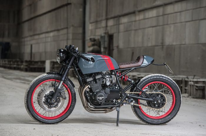  Suzuki GSX400F cafe racer