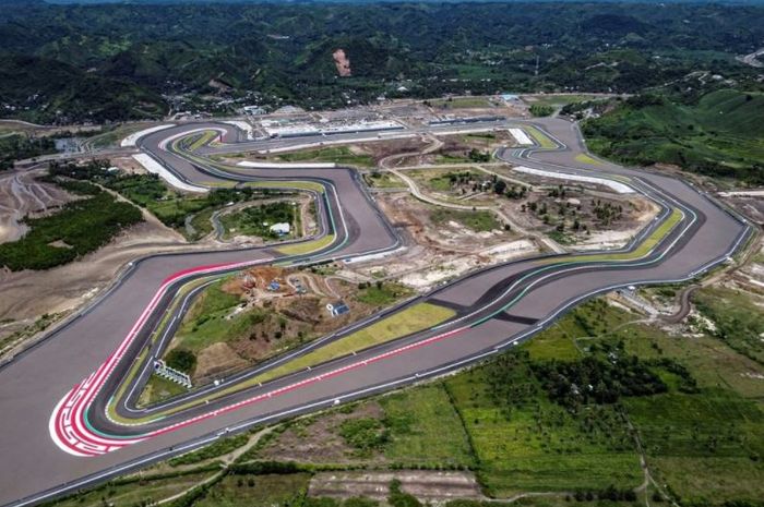 Enggak sempat ke Sirkuit Mandalika, nontonnya di link live streaming MotoGP Indonesia 2022 ini aja