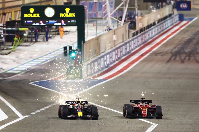 Drama di F1 Bahrain 2022 antara tim Red Bull Racing dengan Scuderia Ferrari